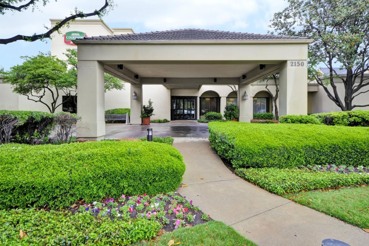 Courtyard Dallas Medical Market Center Luaran gambar