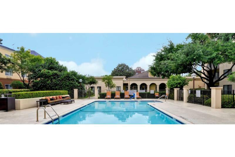 Courtyard Dallas Medical Market Center Luaran gambar